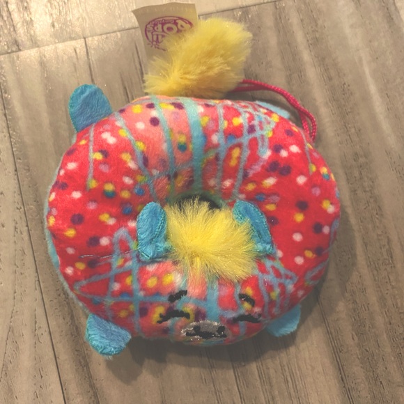 Pikmi Pops!! **4** Pikmi Pops and storage Containers!! Gently used! - Picture 4 of 16